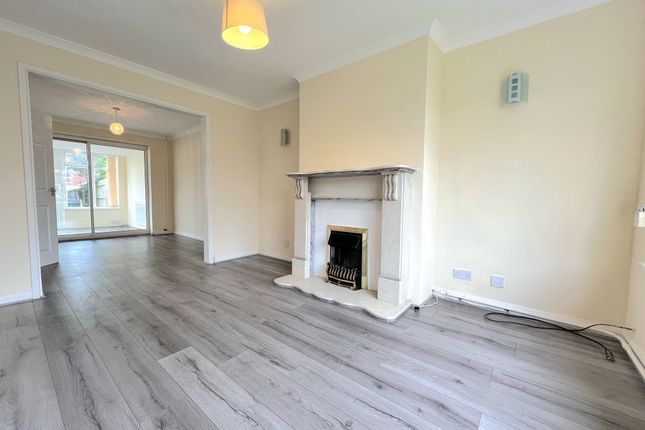 3-bed house on 1, PONTYPRIDD, £950/mo