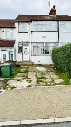 Thumbnail Terraced house for sale in Dale Avenue, Edgware