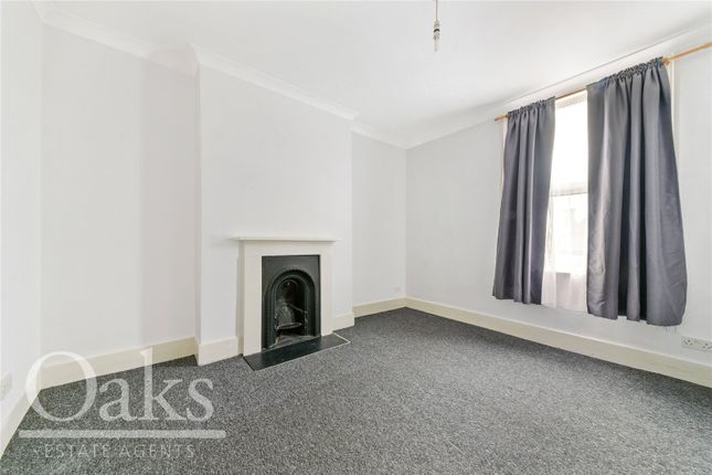 Thumbnail Flat for sale in Station Rise, London