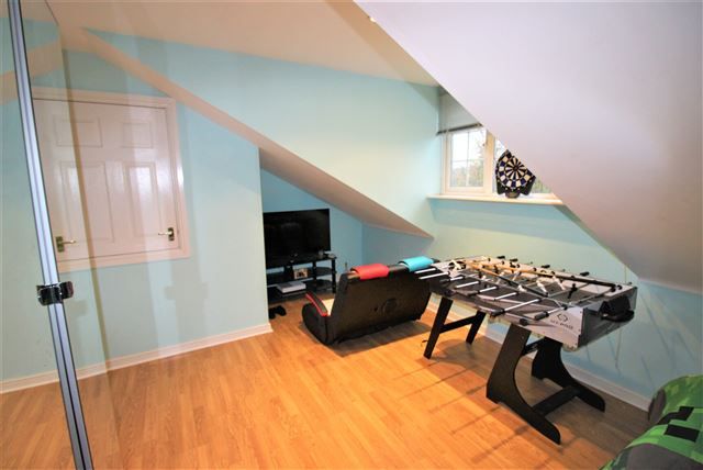 Town house for sale in Middlewood Drive, Wadsley Park Village, Sheffield