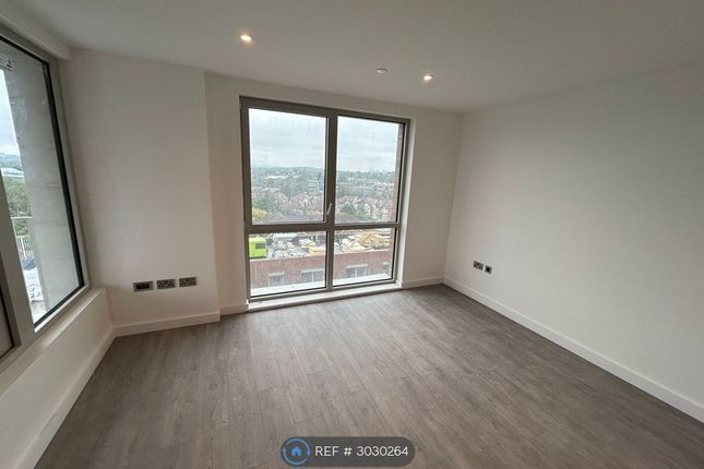 Flat, Orla Lodge A High Mead, Harrow photo 3