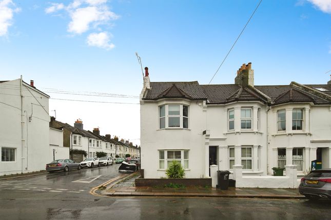 Flat for sale in Rutland Road, Hove