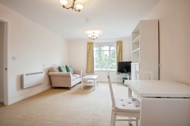 18, Archers Court, Elmside Walk, Hitchin photo 4