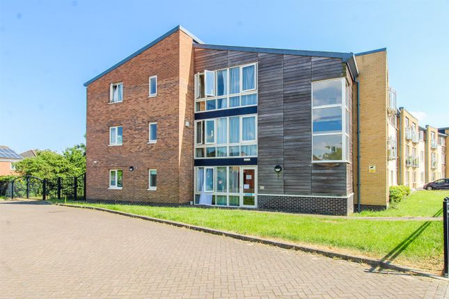 Flat for sale in Whinn Dale, Cecily Close, Normanton