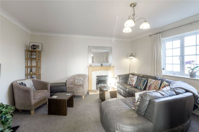 12, Dainty Grove, Northampton photo 3