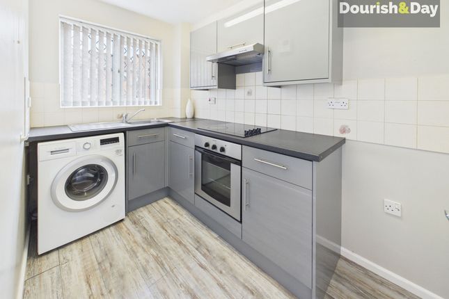11 Trafalgar Court Wimblebury Road, Cannock photo 2
