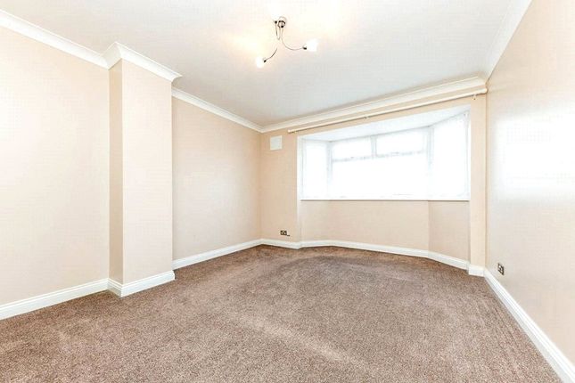 167, Grange Road, Hertfordshire photo 2