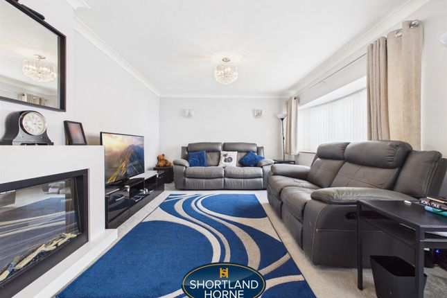 7, Broadmere Rise, Coventry photo 3