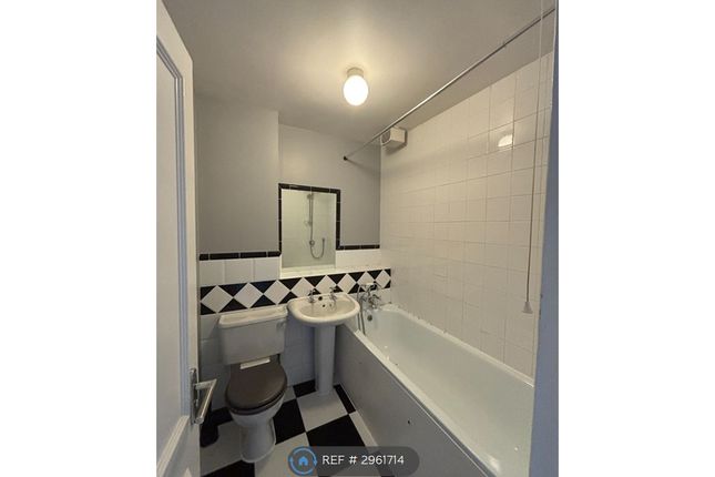 Highland Terrace, Algernon Road, London photo 5