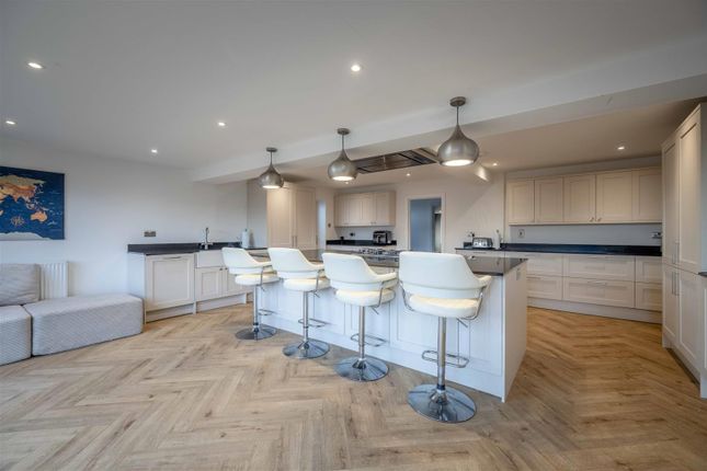 56, Wolf Lane, Windsor photo 4