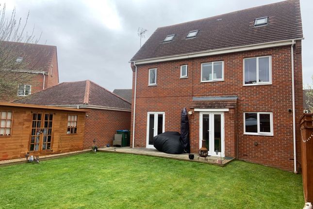 Detached house for sale in Whitechurch Close, Stone, Aylesbury