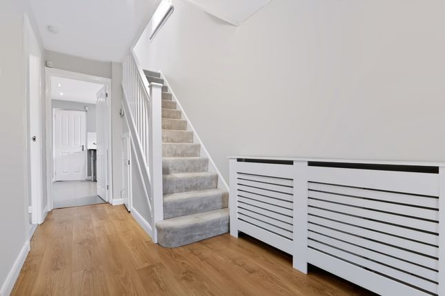 11 Moorfoot, Bishopbriggs, Glasgow photo 5