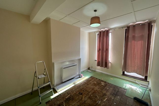 288a Kingshill Avenue, Hayes photo 3