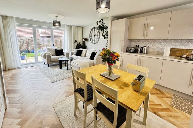 10, Tilley Close, Rowlands Gill photo 2
