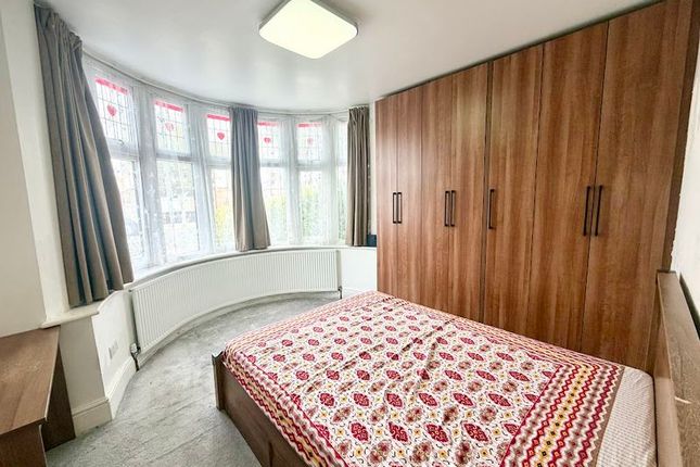 Flat 1,, 379 Pinner Road, Harrow photo 2