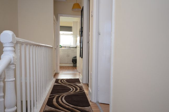 Maud Road, London photo 3