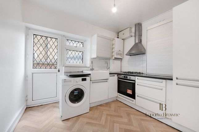 265,Flat 1, Harvist Road, London photo 3