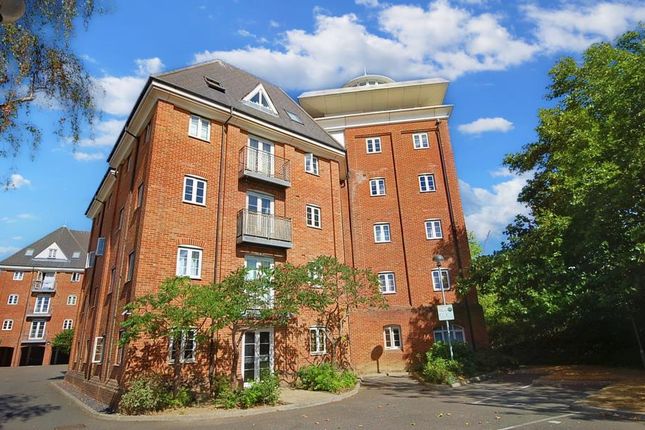 Thumbnail Flat to rent in Hardie's Point, Colchester