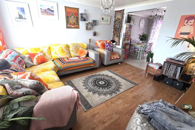 11, Rowan Close, Tavistock photo 3