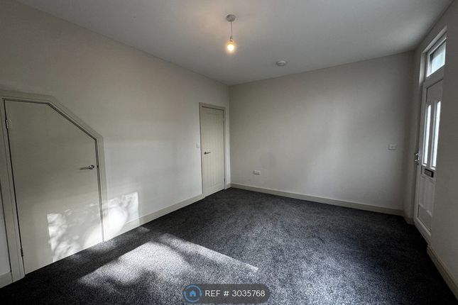 Park Road Elland, Elland photo 3