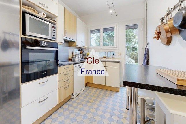 Property for sale in Saint-Maur-Des-Fosses, Ile-De-France, 94100, France