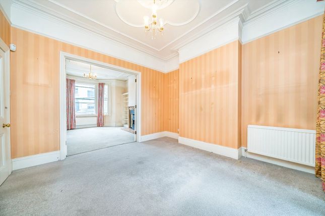 37, Cloudesdale Road, London photo 3