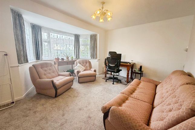 93, Clayton Lane, Newcastle-Under-Lyme photo 4