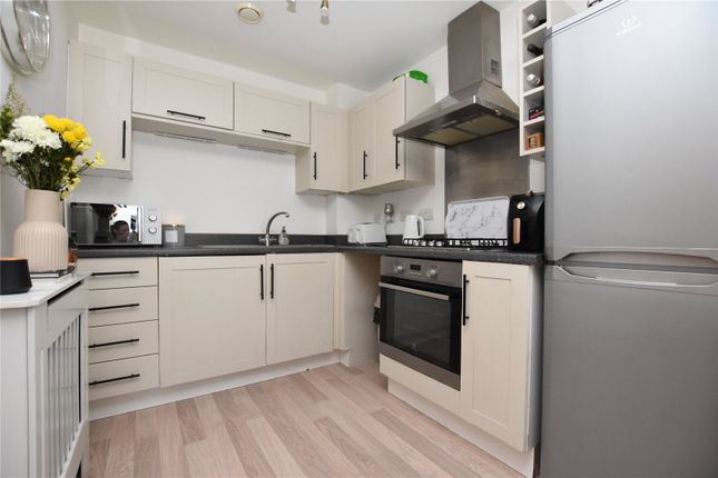 3, Whitby Court, East Ardsley photo 4