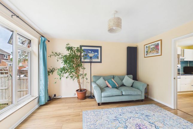 20 Ullswater Road, Cheltenham photo 2