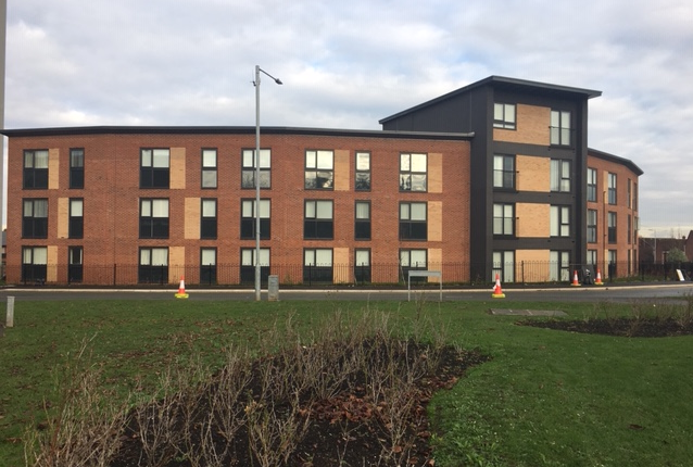 2 bedroom flat to rent in Queen Elizabeth Court, Flint