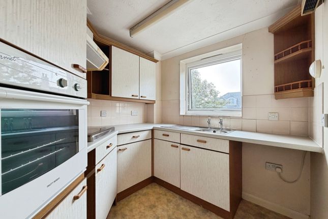 Flat 44, Pleydell Court, Pleydell Gardens, Folkestone photo 3