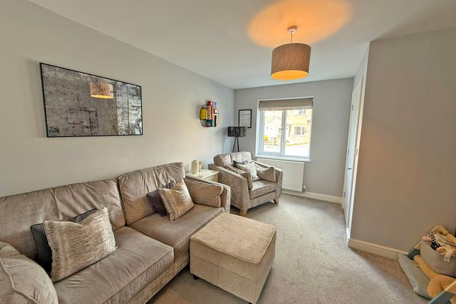 72b, Harvest Way, Scarborough photo 3