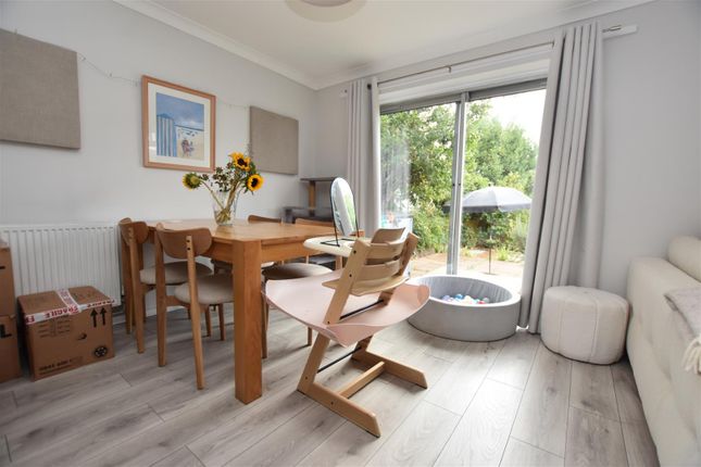2, Hopgarden Close, Hastings photo 4