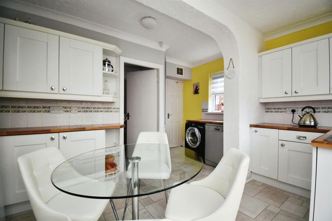 End terrace house for sale in Brendon Avenue, Hull