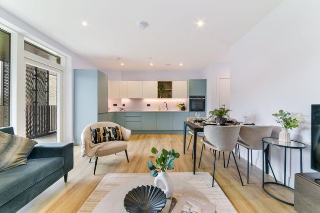 Thumbnail Flat for sale in Manor &amp; Braganza, Kennington, London