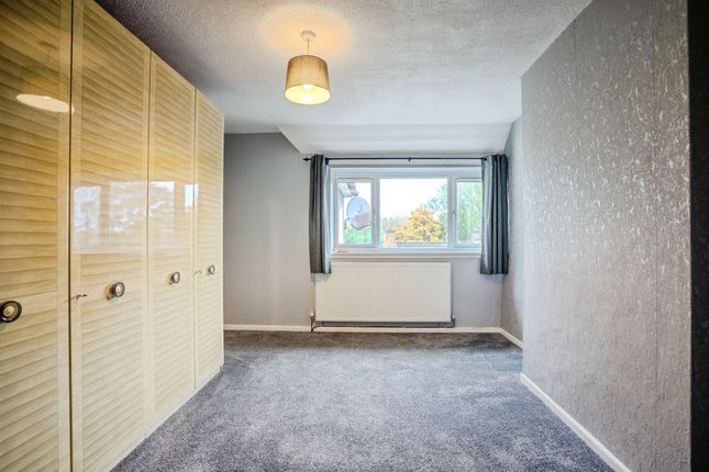 Hughes Crescent, Chepstow photo 4