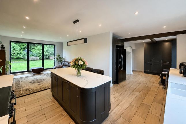 182, Farnborough Road, Farnborough photo 2