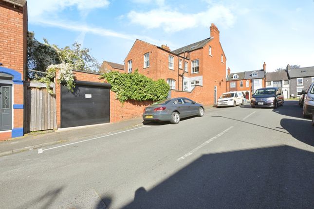 88, Semilong Road, Northamptonshire photo 2