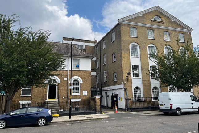 Office to let in Camberwell Business Centre, 99-103 Lomond Grove, London