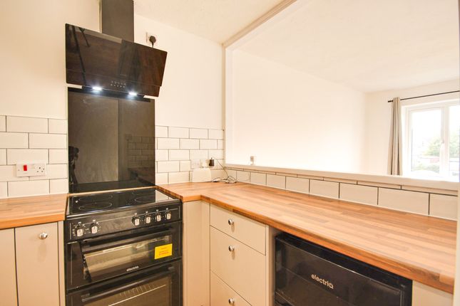 Apartment 4, Woodford Court, Chequers Road, Gloucester photo 4