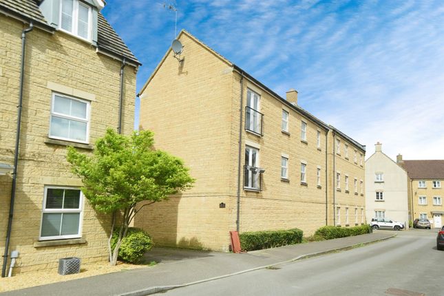 Flat for sale in Nuthatch Road, Calne