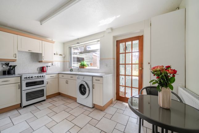67, Latimer Drive, Nottingham photo 3