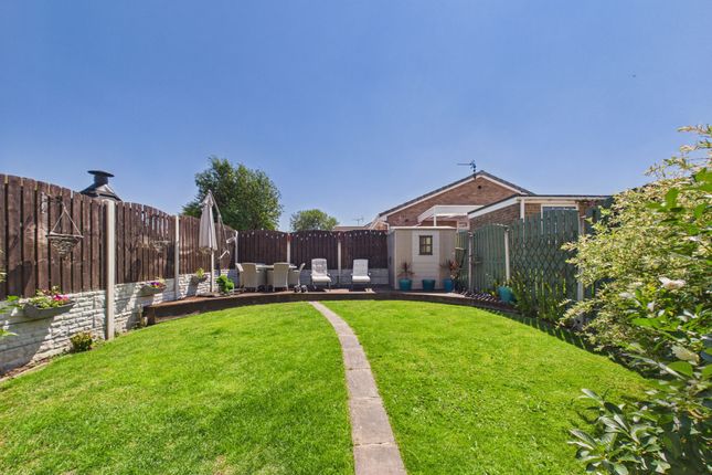 110 Ravencar Road, Sheffield photo 4