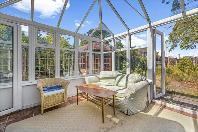 228, Buckingham Road, Hampton photo 4