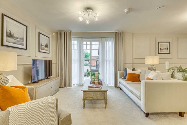 Flat Flat 8, 20, Chalkwell Avenue, Westcliff-on-Sea photo 4