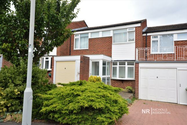 Property for sale in Angus Close, Chessington, Surrey.