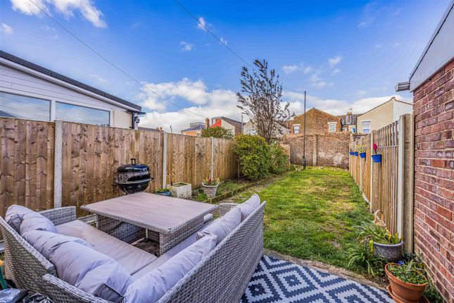 68, Chasewater Avenue, Portsmouth photo 2