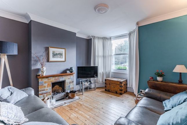 End terrace house for sale in Cores End Road, Bourne End