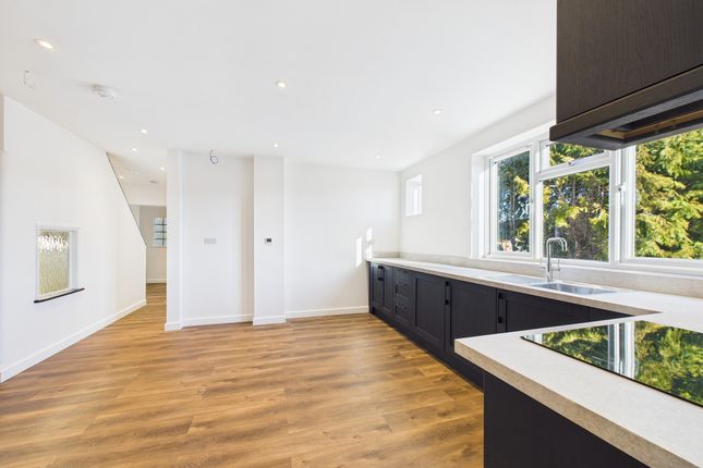 1, South Hill Road, Hemel Hempstead photo 4
