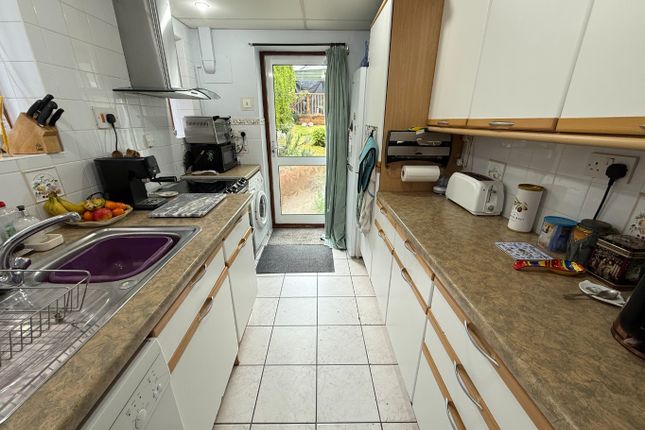 210 Dunstable Road, Totternhoe, Bedfordshire photo 4